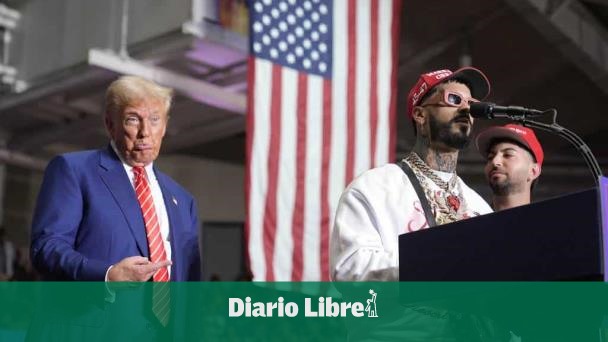 Anuel AA y Justin Quiles participan en un mitin de Donald Trump