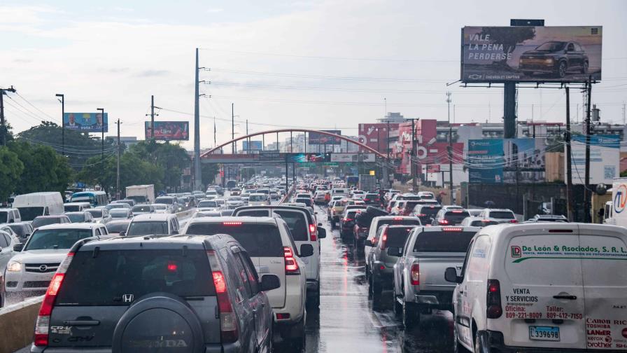 Proponen utilizar la inteligencia artificial para mejorar el tránsito en Santo Domingo