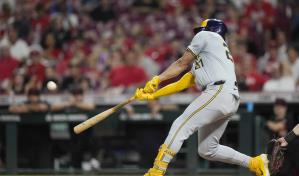 Adames dispara jonrón y Cerveceros barren a Rojos en doble cartelera