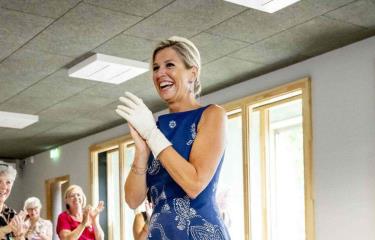 La reina Máxima de Holanda bailando al ritmo de Juan Luis Guerra ...