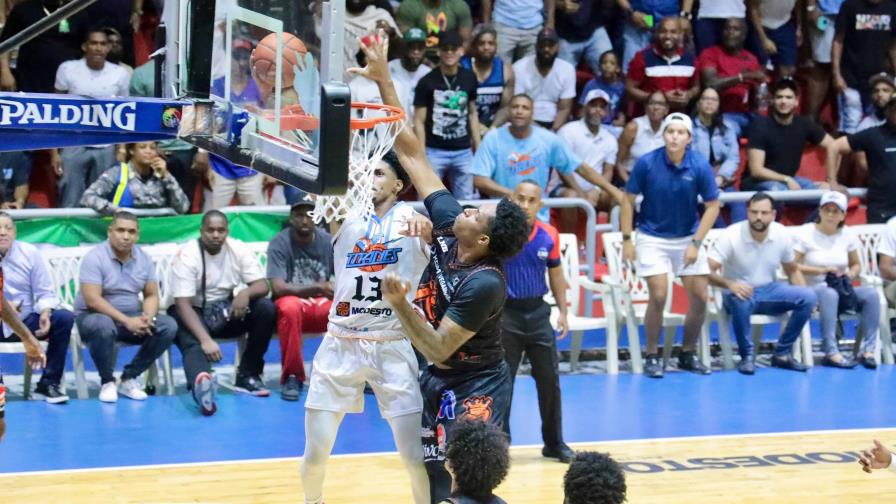 Titanes ponen 2-0 la serie final ante Reales en la LNB