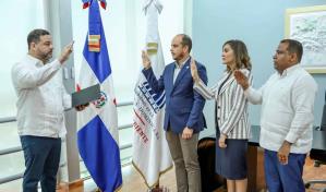 Paíno Henríquez juramenta a nuevos viceministros de Medio Ambiente