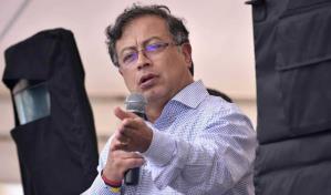 Presidente de Colombia advierte a quienes no se inserten en el proceso de paz que "serán doblegados"