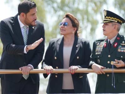 Familiares de presidenta de Honduras renuncian por narcoescándalo