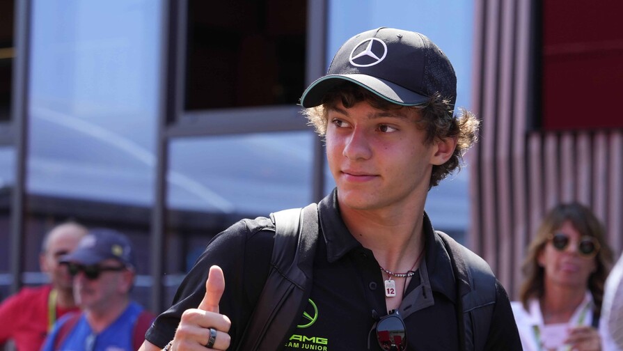 La Fórmula 1 llega a una Italia con el corazón partío: ¿Ferrari o Antonelli? La Fórmula 1 llega a una Italia con el corazón partío: ¿Ferrari o Antonelli?