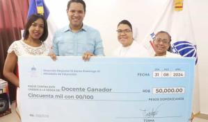 MINERD reconoce a 25 docentes y 11 centros educativos de la Regional 15