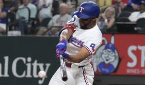 Dominicano Leody Taveras pega hit con bases llenas en el noveno y Texas deja en el terreno a Oakland