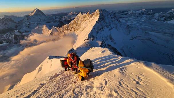 Thais Herrera de camino al campamento 4 del Everest