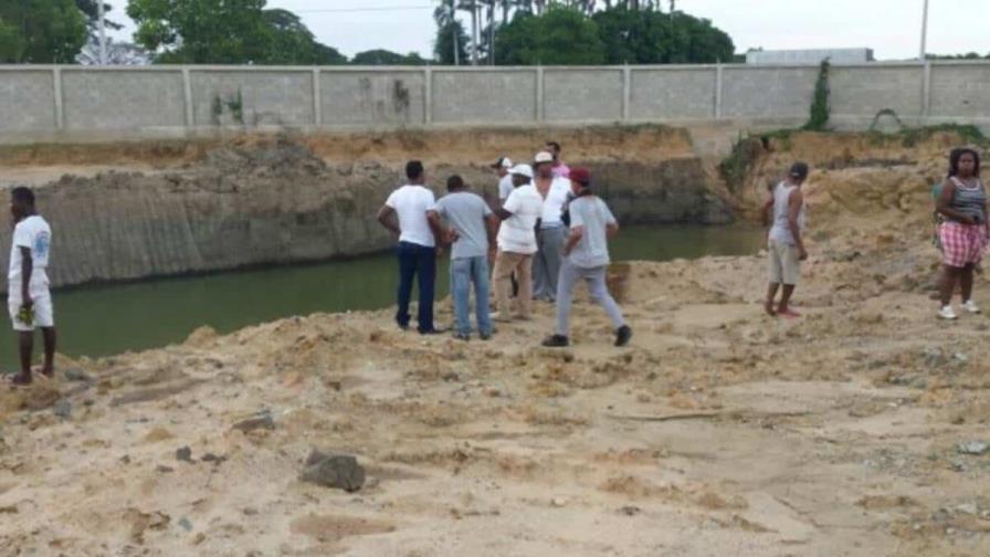 Diputado denuncia permanecen abiertas las lagunas en que se ahogaron tres niños en Dajabón