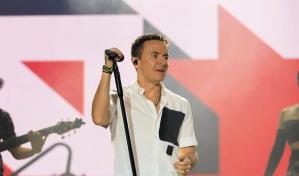 Fonseca inicia con éxito su gira "Tropicalia Tour 2024" en República Dominicana