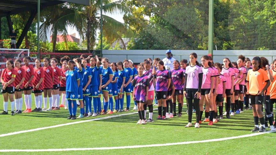 Inauguran Mundialito de Fútbol Femenino Sub-13 en Santiago como antesala del Mundial Sub-17 de FIFA