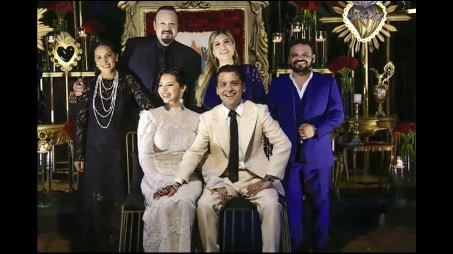 Pepe Aguilar revela fue quien pagó la boda de Christian Nodal y Ángela Aguilar