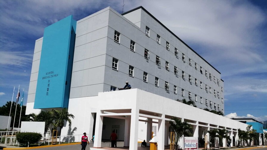 Dos estudiantes de 11 y 15 a&ntilde;os ingresados en Azua tras presunta intoxicaci&oacute;n por fumigaci&oacute;n