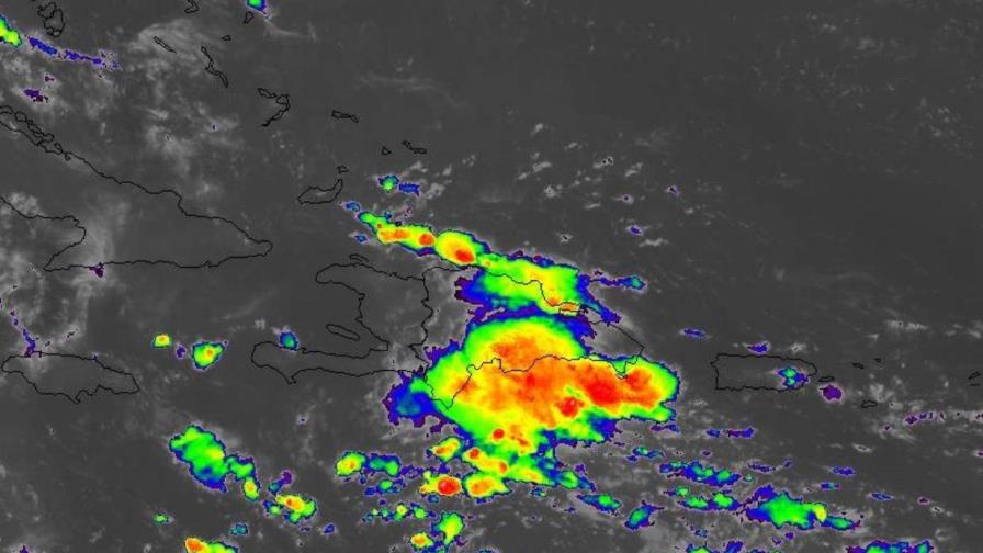 Aguaceros se intensificarán después del mediodía de este martes por onda tropical, según Indomet