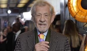 Ian McKellen habla de su caída en el escenario y su nuevo thriller
