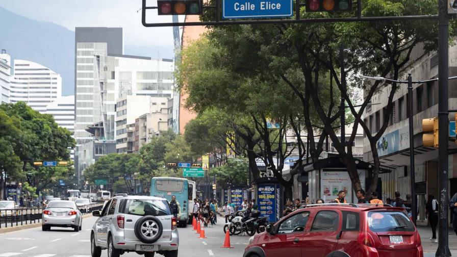 La Iglesia rechaza el uso político de la Navidad luego del adelanto decretado por Maduro