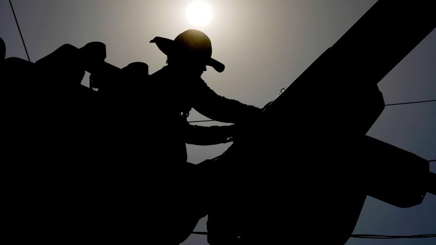 Phoenix llega a 100 días consecutivos con temperaturas de al menos 37.7 grados Celsius