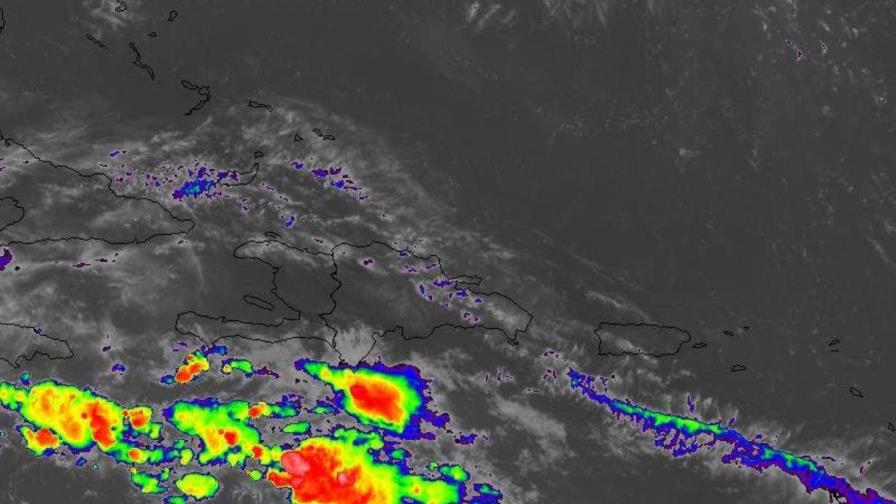 Onda tropical se aleja del territorio dominicano disminuyendo las lluvias; vigilan otros sistemas