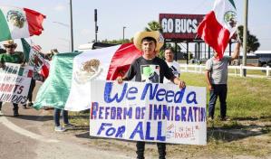 Florida demanda a Gobierno por no informar sobre liberación de inmigrantes criminales