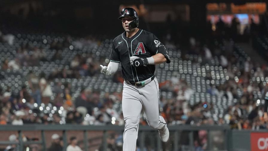 Grichuk aporta 2 jonrones a victoria de Diamondbacks sobre Gigantes