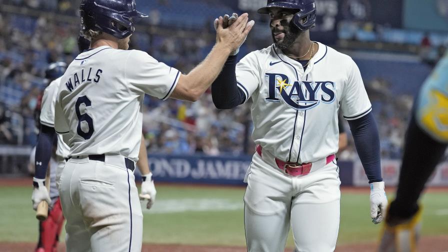 Díaz pega jonrón en una cuarta entrada de 8 carreras y Rays vencen 9-4 a Mellizos