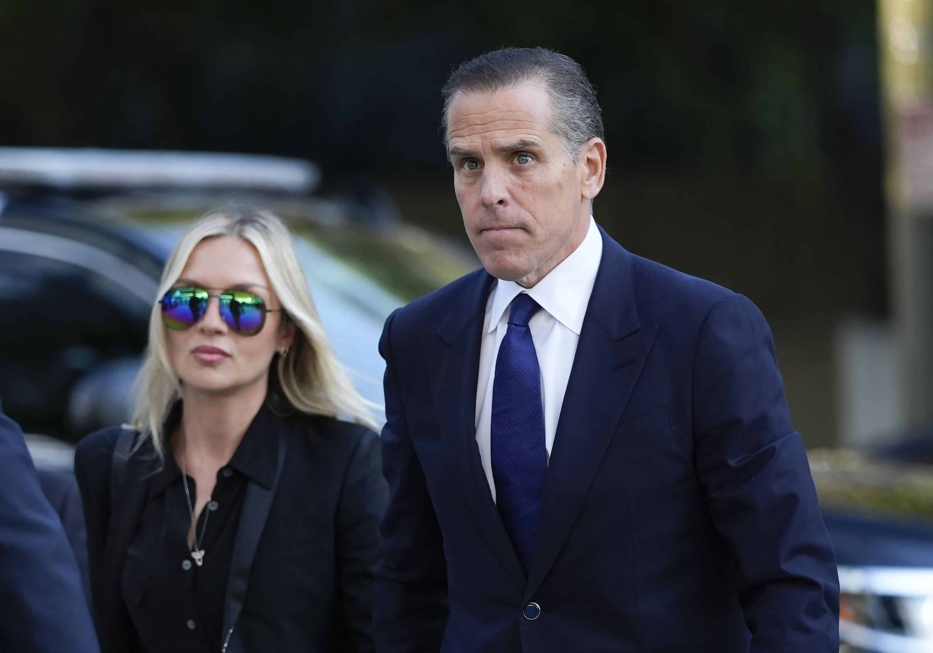 Jueza desestima el caso de armas de Hunter Biden tras el indulto de su padre