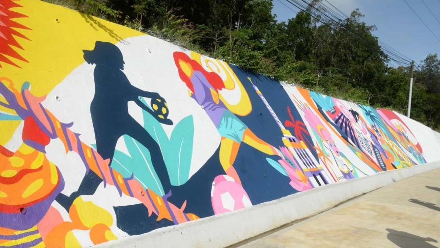 La Alcaldía de Santiago de los Caballeros y el Comité Organizador Local inauguran mural