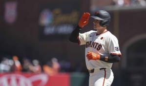 Matt Chapman pacta acuerdo de 151 millones de dólares y 6 años para seguir con Gigantes