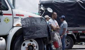 Colombia prende alarmas ante escasez de alimentos por paro de transportistas