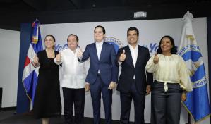 El secretario de organización del PRD se juramenta en el PRM junto a su equipo