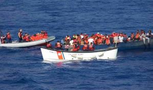 Rescatan 20 dominicanos de una embarcación que se hundía en el océano Atlántico