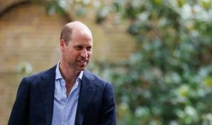 El príncipe William muestra su nueva barba en evento solidario