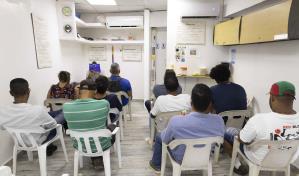 Narcóticos Anónimos forja lazos afectivos para la recuperación de adictos