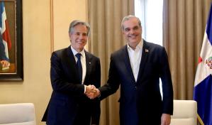 Antony Blinken llega al Palacio Nacional para reunirse con Abinader