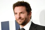 El actor Bradley Cooper llama en México a invertir en cuidar a los enfermos de cáncer