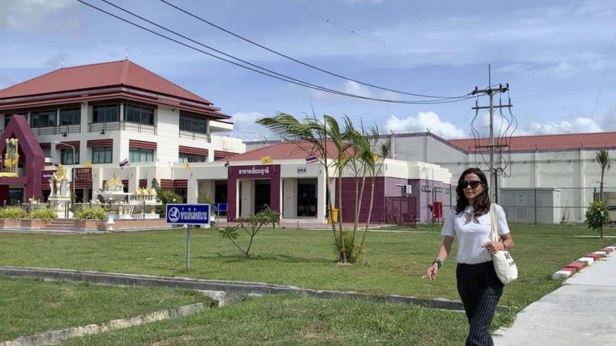 La madre de Daniel Sancho le visita en la nueva prisión de Tailandia tras la cuarentena