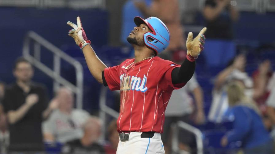 El dominicano Otto López quedó a un triple del ciclo; Marlins vencieron 9-5 a Filis