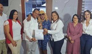 Fefita La Grande tendrá un panteón en su tierra natal