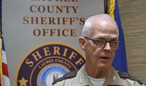 Autoridades buscan a un tirador en la carretera interestatal 75 de Kentucky, hay 7 personas heridas