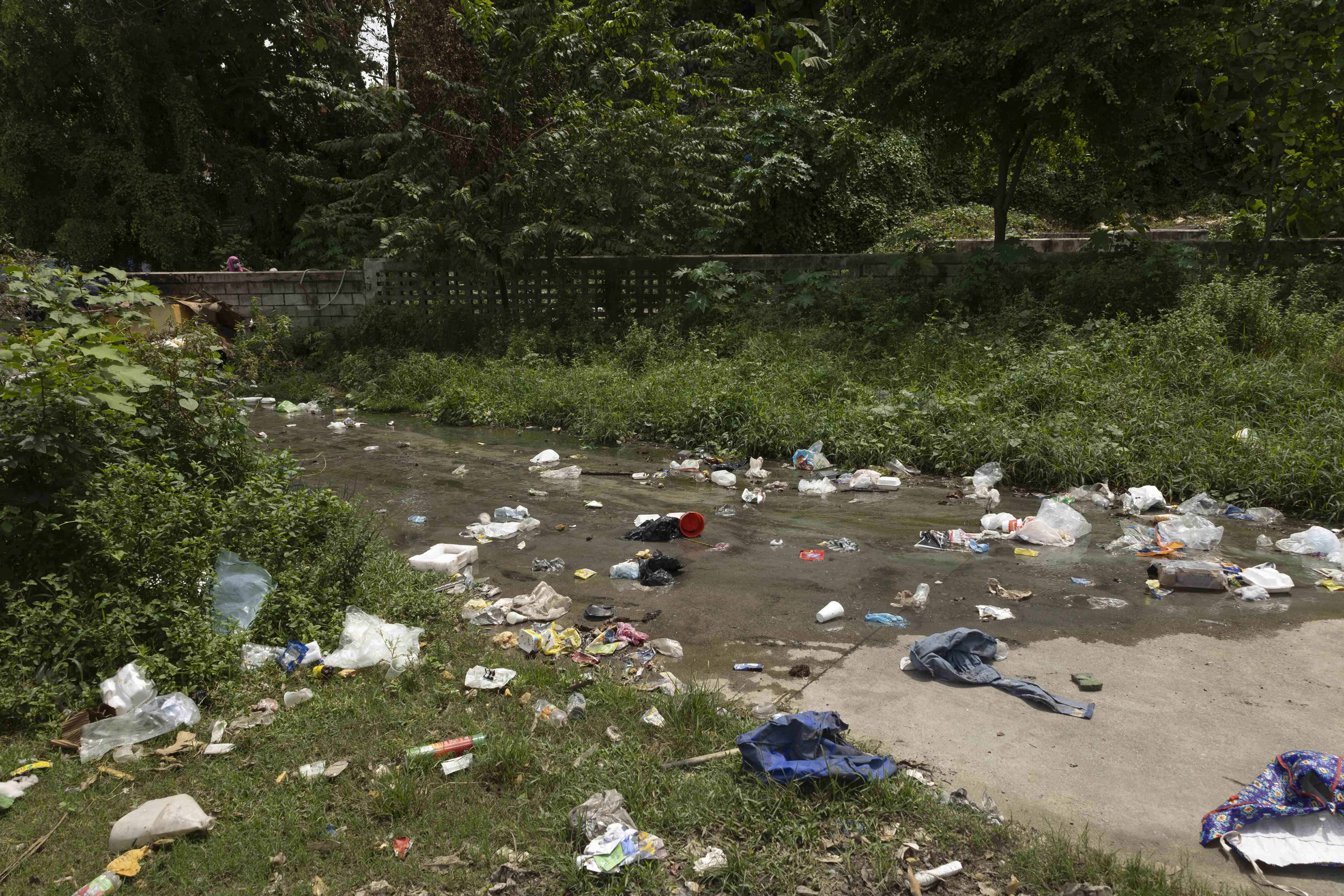 El proyecto está abandonado.