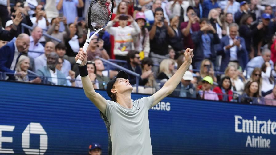 Jannik Sinner tiene 23 años, es el número 1 y suma un par de títulos de Grand Slam Jannik Sinner tiene 23 años, es el número 1 y suma un par de títulos de Grand Slam