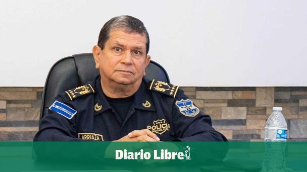 Jefe policial de El Salvador y un prófugo mueren en accidente aéreo