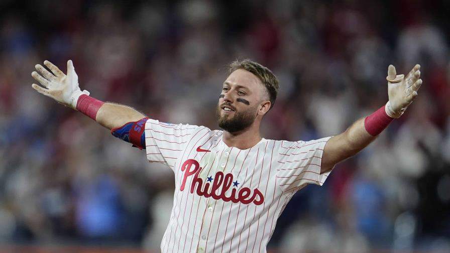 Filis vencen a Rays con sencillo de Clemens