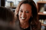 Kamala Harris viaja a Filadelfia la víspera del debate con Trump