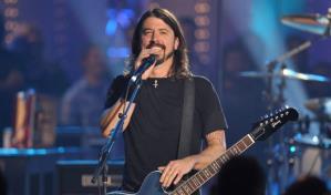 El vocalista de Foo Fighters Dave Grohl revela que tiene un bebé fuera de su matrimonio