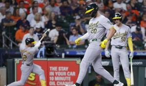 Atléticos anotan dos en la entrada 12 y superan 4-3 a Astros