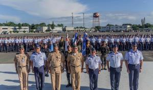 Ministro de Defensa pide a miembros de las Fuerzas Armadas  a "trabajar unidos sin importar entidad