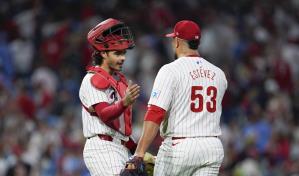 Carlos Estévez salva el 25 y Filis completan barrida ante Rays