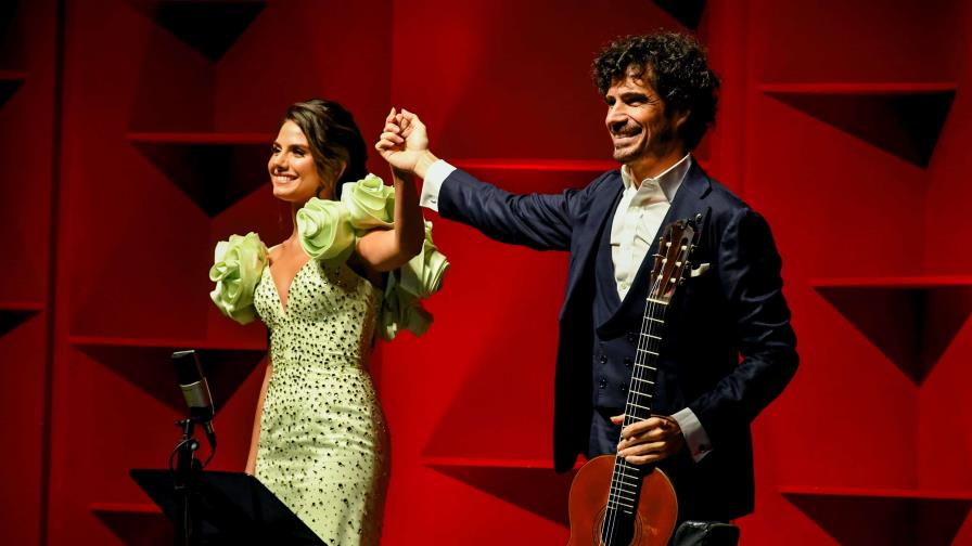 La soprano Serena Sáenz y el guitarrista Pablo Sainz-Villegas deslumbraron con "Romance español