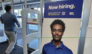 El servicio de ciudadanía de EE.UU. advierte de estafas en ofertas de empleos a inmigrantes